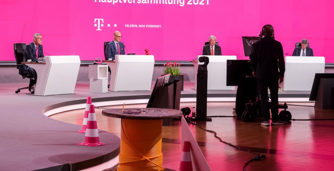01.04.2021 Bonn Deutsche Telekom Zentrale Hauptversammlung Deutsche Telekom AG 2021//  


Freigabe nur für interne redaktionelle Nutzung und Dokumentation. Dem Fotograf liegt keine schriftliche Einverständnis vor. Jede weitere Nutzung nur nach Rücksprache mit der abgebildeten Personen!